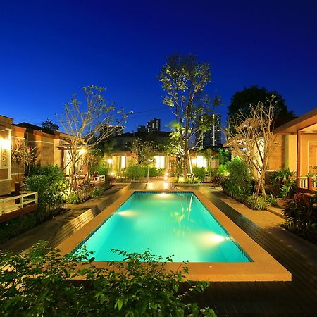 Resort M Bangkok - Bts Onnut Exterior photo